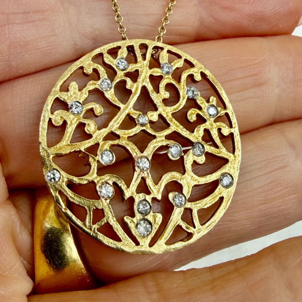 14 karat gold and diamond necklace - Picture 6 of 9